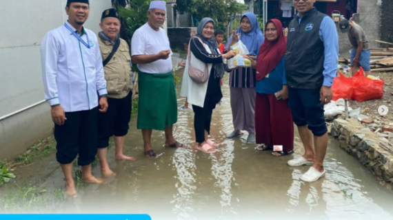 Penyaluran bantuan untuk Penyintas Banjir di Beberapa Titik Daerah Ujungharapan